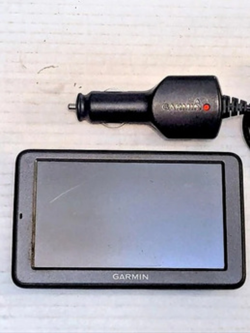 Garmin Dezl 560 Truckers GPS Navigation w/Case & Accessories (Check All Pics)